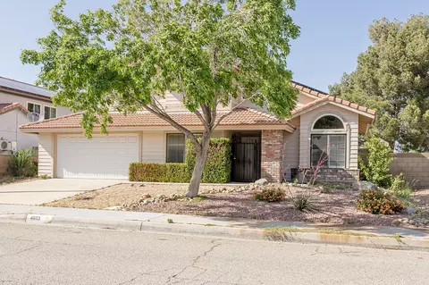 4603 Grandview Dr, Palmdale, CA 93551