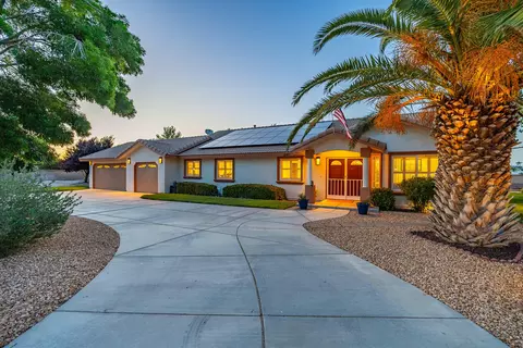 1547 Ave N-4 W, Palmdale, CA 93551