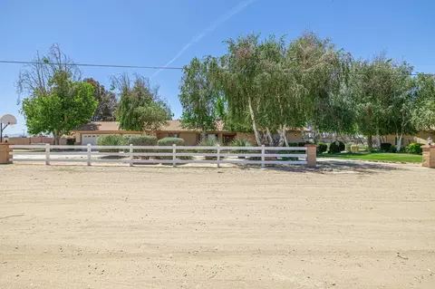 5122 Avenue K6 E, Lancaster, CA 93535