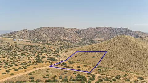 Cor Eagle Butte Rd Tuckerway, Acton, CA 93510 photo 5