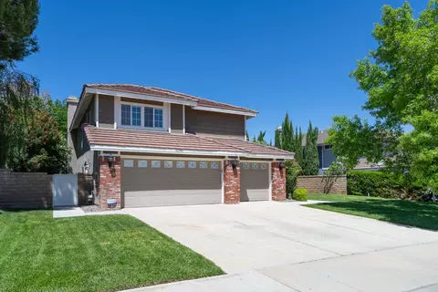 Exterior - 36745 Copper Ln, Palmdale, CA 93550 photo 4 of 5