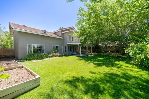 Exterior - 36745 Copper Ln, Palmdale, CA 93550 photo 3 of 5
