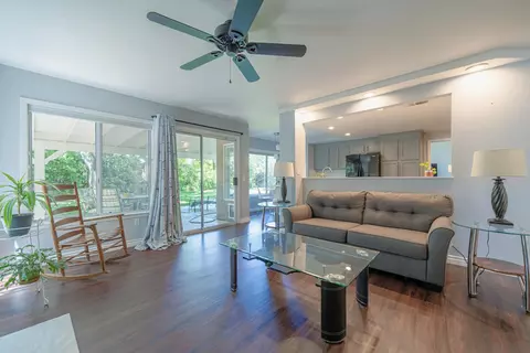 Living - 36745 Copper Ln, Palmdale, CA 93550 photo 2 of 4