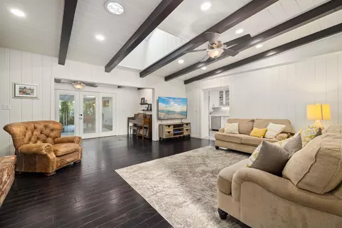 43732 Fenner Ave, Lancaster, CA 93536 photo 12