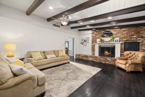 43732 Fenner Ave, Lancaster, CA 93536 photo 14