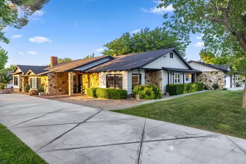 43732 Fenner Ave, Lancaster, CA 93536 photo 6