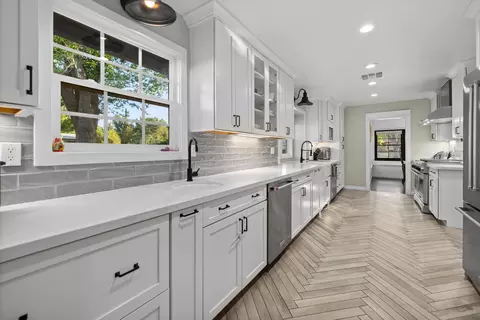 43732 Fenner Ave, Lancaster, CA 93536 photo 21