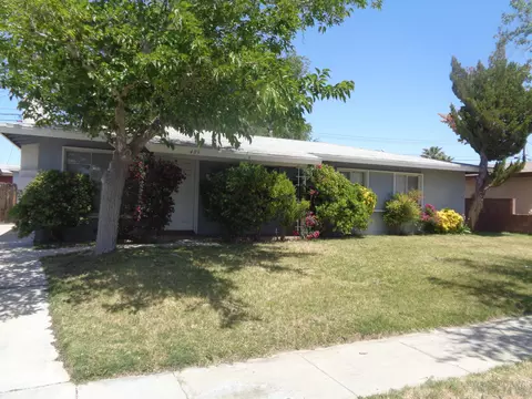 409 Landsford St, Lancaster, CA 93535