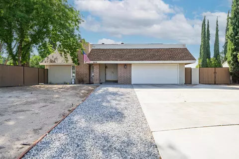 Exterior - 2532 Key Ct, Lancaster, CA 93536 photo 2 of 30