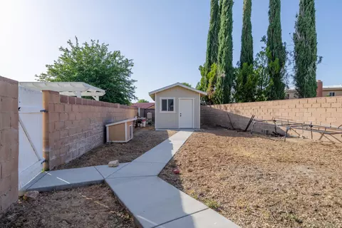 Exterior - 2532 Key Ct, Lancaster, CA 93536 photo 18 of 30