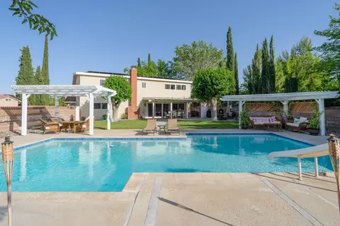 Exterior - 2532 Key Ct, Lancaster, CA 93536 photo 10 of 30