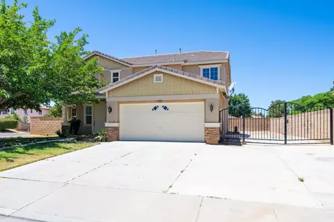 42303 42nd St W, Lancaster, CA 93536
