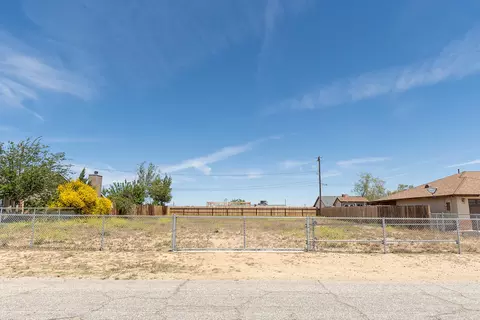 Manzanita Avenue, California City, CA 93505