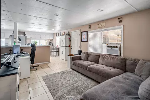 45800 Challenger Way #201, Lancaster, CA 93535 photo 8