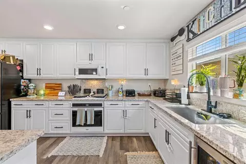 Kitchen - 2041 Lingard St E, Lancaster, CA 93535 photo 5 of 5