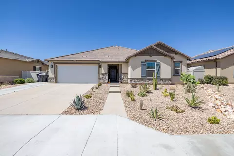 Exterior - 2041 Lingard St E, Lancaster, CA 93535 photo 1 of 6