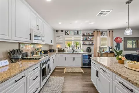 Kitchen - 2041 Lingard St E, Lancaster, CA 93535 photo 2 of 5