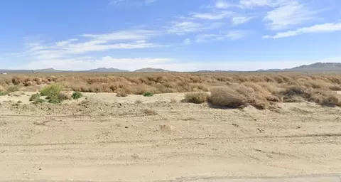 cor 110 STE PAV, Lancaster, CA 93535 photo 2