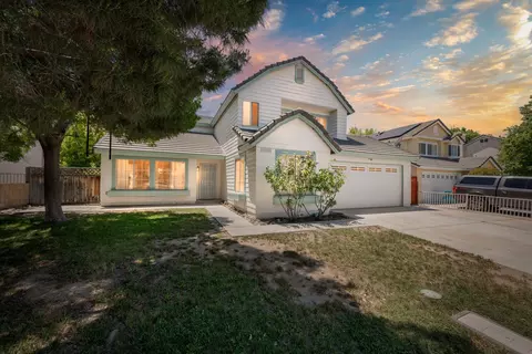 3232 Avenue J2 W, Lancaster, CA 93536