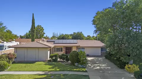39700 Country Club Dr, Palmdale, CA 93551