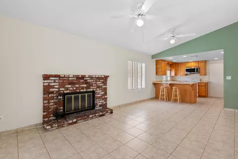 44232 Olympus Dr, Lancaster, CA 93536 photo 9