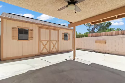 44232 Olympus Dr, Lancaster, CA 93536 photo 23