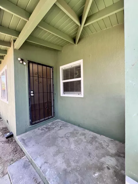 Exterior - 45308 10th St W, Lancaster, CA 93534 photo 11 of 14