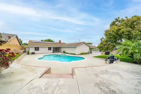 Exterior - 1405 Stanford Way N, Upland, CA 91786 photo 4 of 6