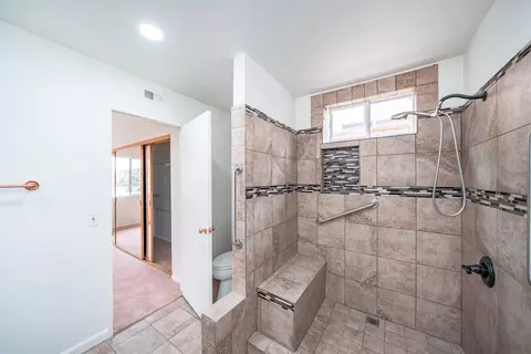 Bath - 1405 Stanford Way N, Upland, CA 91786 photo 3 of 3