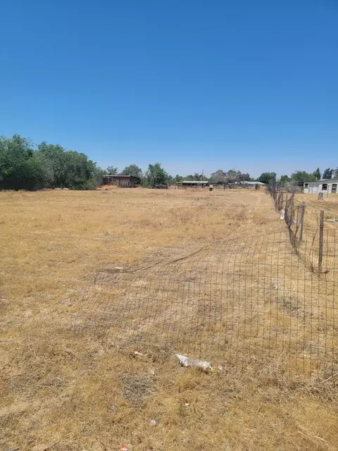 Ave R8 E, Palmdale, CA 93550