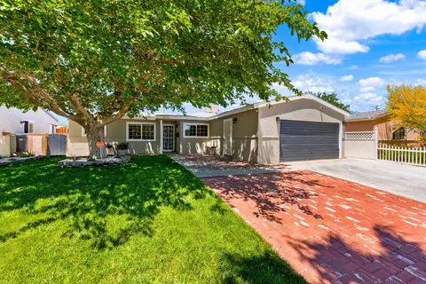 44615 6th St E, Lancaster, CA 93535 photo 1