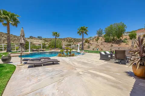 Exterior - 2315 Malia Ct, Acton, CA 93510 photo 7 of 15