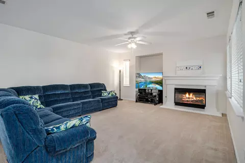 Living - 44520 Chaparral Dr, Lancaster, CA 93536 photo 1 of 5