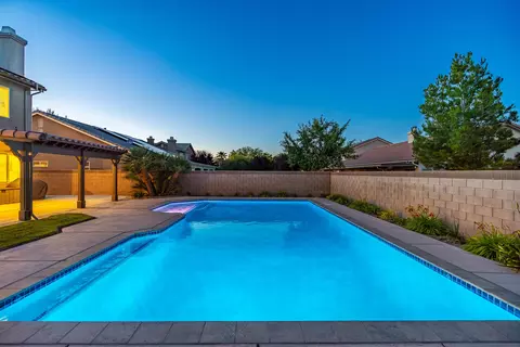 Exterior - 44520 Chaparral Dr, Lancaster, CA 93536 photo 6 of 17