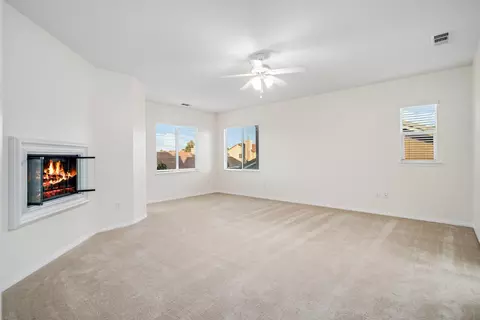 Living - 44520 Chaparral Dr, Lancaster, CA 93536 photo 4 of 5