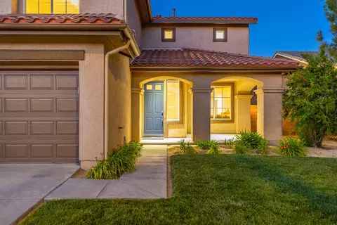 Exterior - 44520 Chaparral Dr, Lancaster, CA 93536 photo 11 of 17