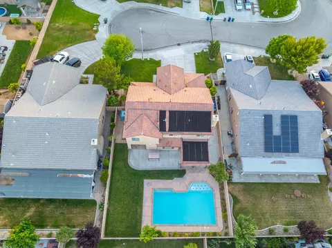 View/Area - 44520 Chaparral Dr, Lancaster, CA 93536 photo 2 of 4