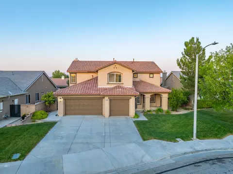 Exterior - 44520 Chaparral Dr, Lancaster, CA 93536 photo 16 of 17
