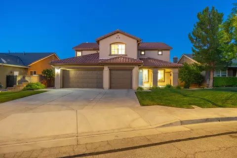 Exterior - 44520 Chaparral Dr, Lancaster, CA 93536 photo 3 of 17