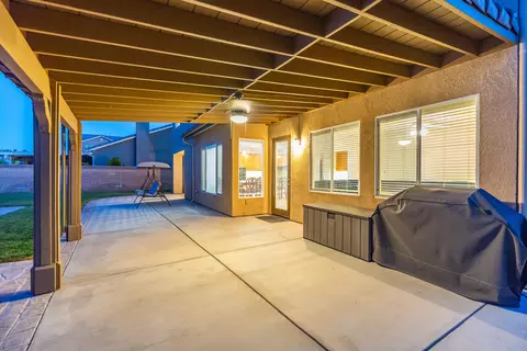 Exterior - 44520 Chaparral Dr, Lancaster, CA 93536 photo 8 of 17