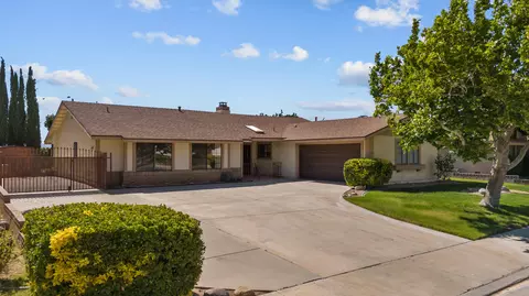 43519 Vista Circle Dr, Lancaster, CA 93536