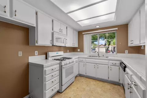 43033 22nd St W, Lancaster, CA 93536 photo 11