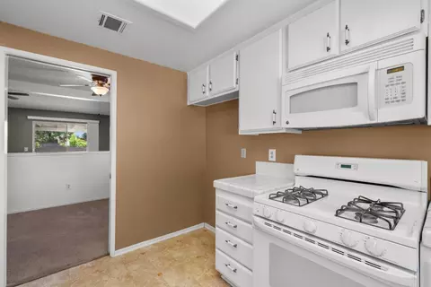 43033 22nd St W, Lancaster, CA 93536 photo 14