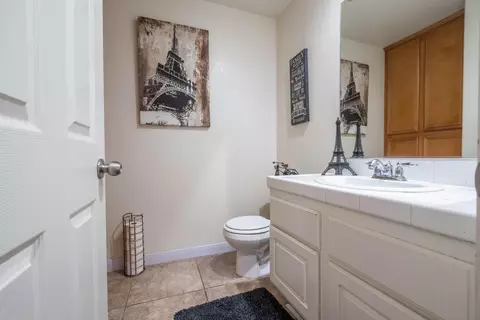 43913 Freer Way, Lancaster, CA 93536 photo 10