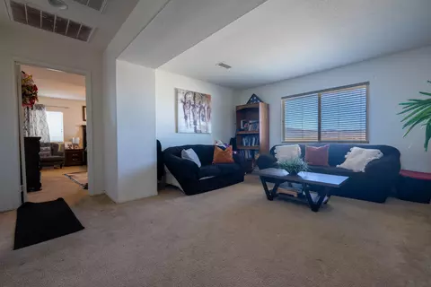 43913 Freer Way, Lancaster, CA 93536 photo 12