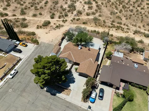 3549 Aberdeen Pl, Mojave, CA 93501 photo 4