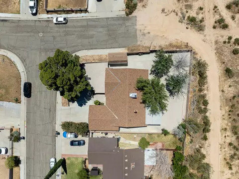 3549 Aberdeen Pl, Mojave, CA 93501 photo 2