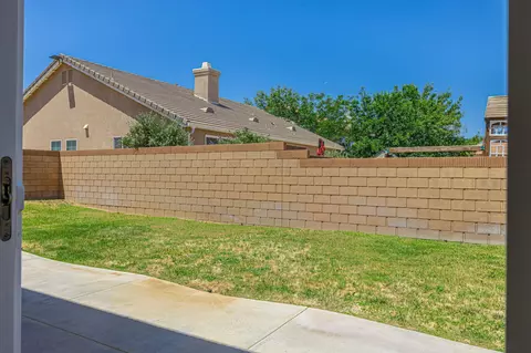 43321 Harbor St, Lancaster, CA 93536 photo 47