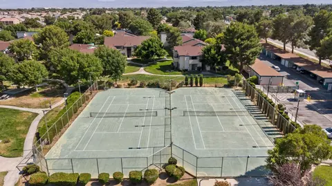 View/Area - 44412 15th St E #5, Lancaster, CA 93535 photo 1 of 1