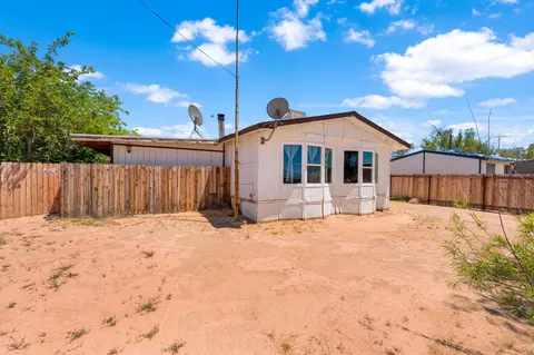 18264 Claymine Rd, North Edwards, CA 93523